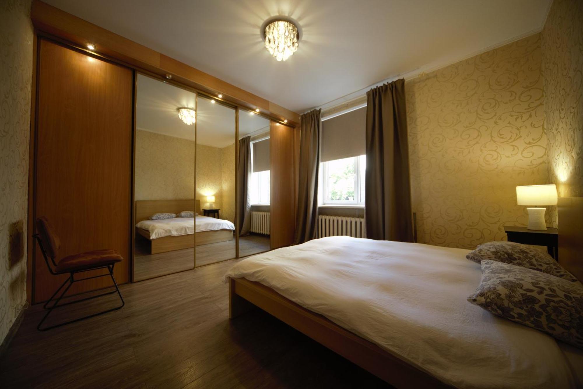 Three Bedroom Apartment Old Town Рига Екстериор снимка