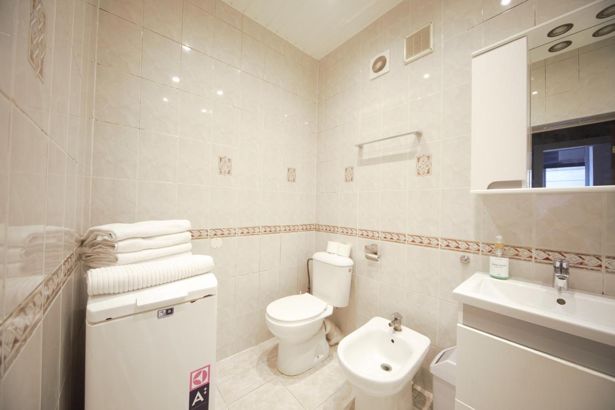 Three Bedroom Apartment Old Town Рига Екстериор снимка